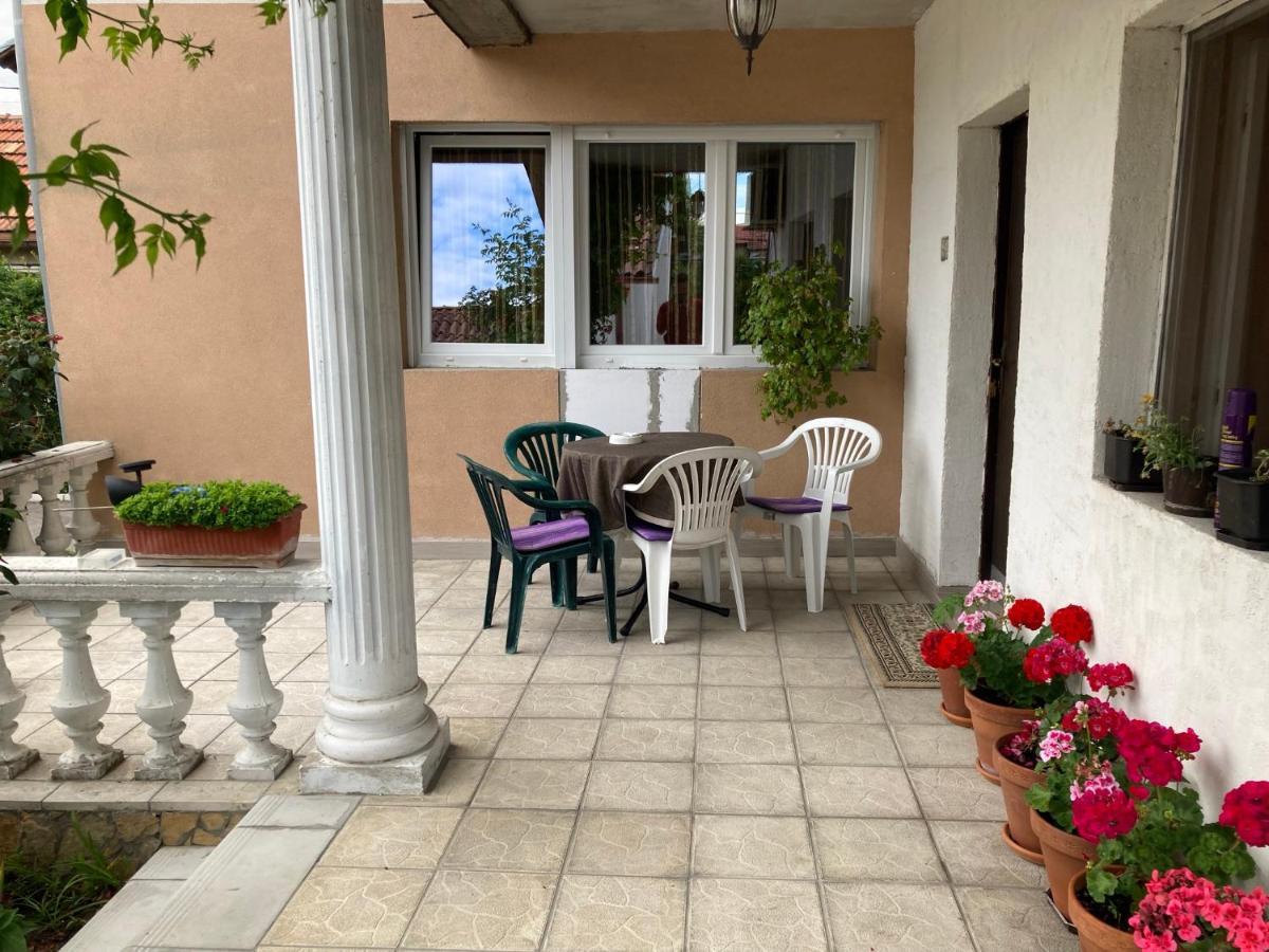 Apartment Milos Belgrado Esterno foto