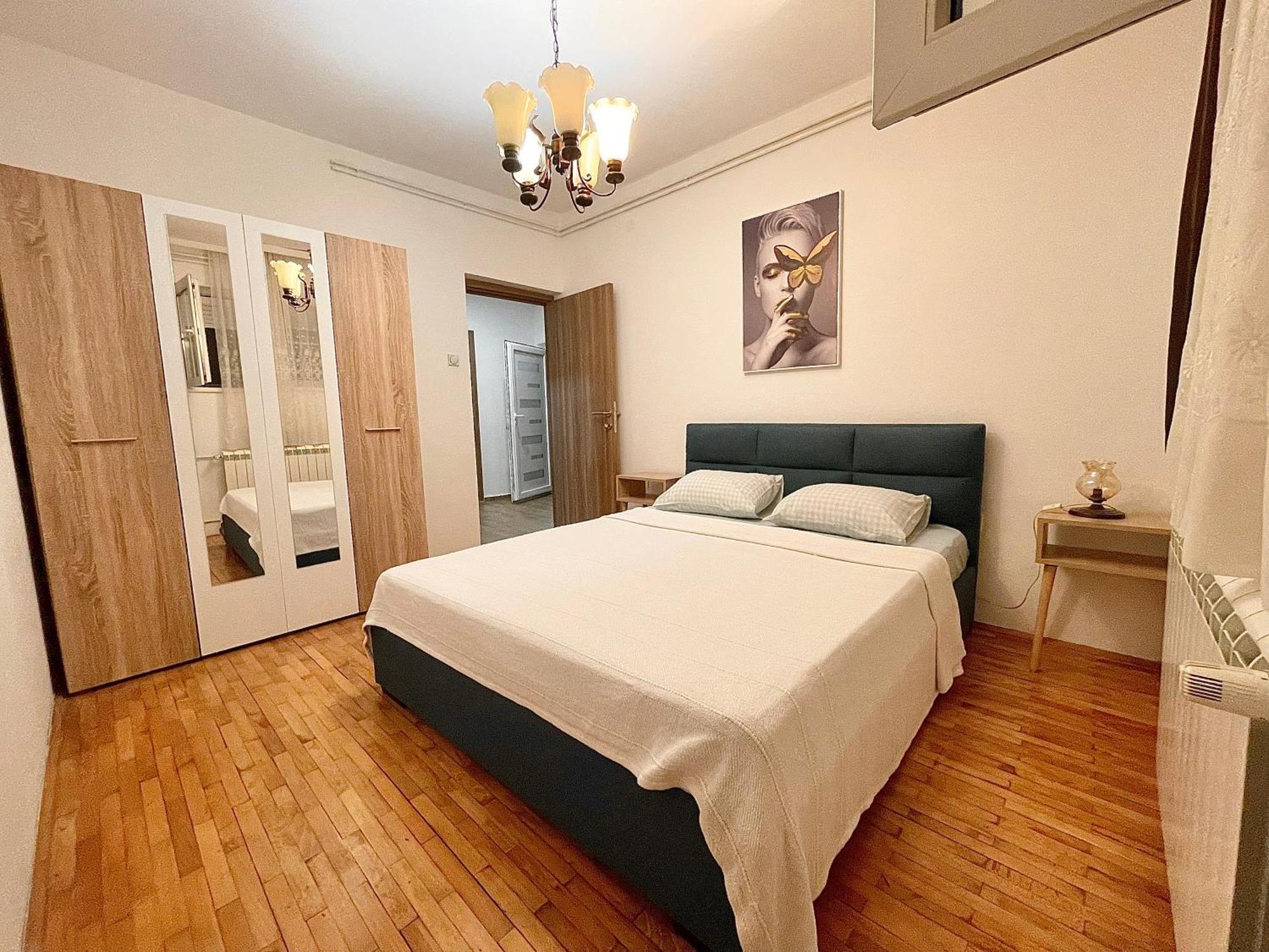 Apartment Milos Belgrado Esterno foto
