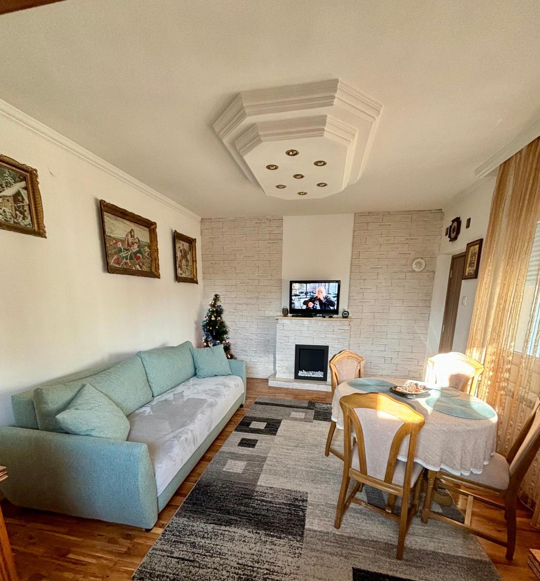 Apartment Milos Belgrado Esterno foto